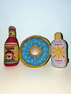 Name Brand Dog Toys Mixed Lot (DGT6)